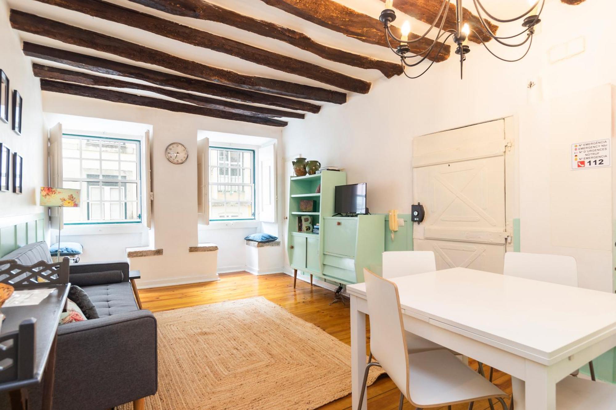 Apartment Alfama Patio Lisbon