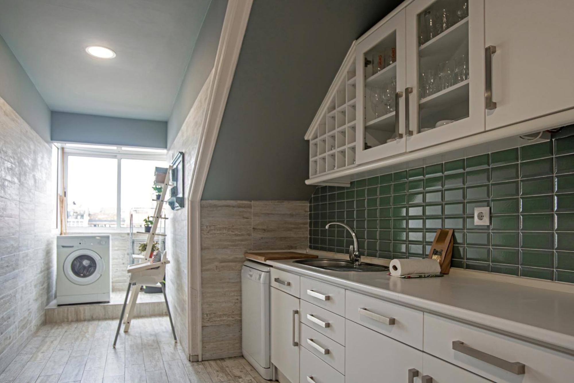 Large Family Flat In Campo De Ourique * Lisbon