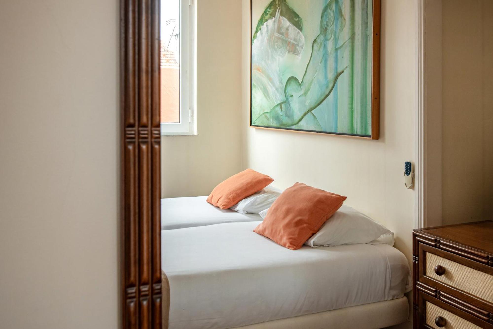 Inn Large Family Flat In Campo De Ourique Lisbon