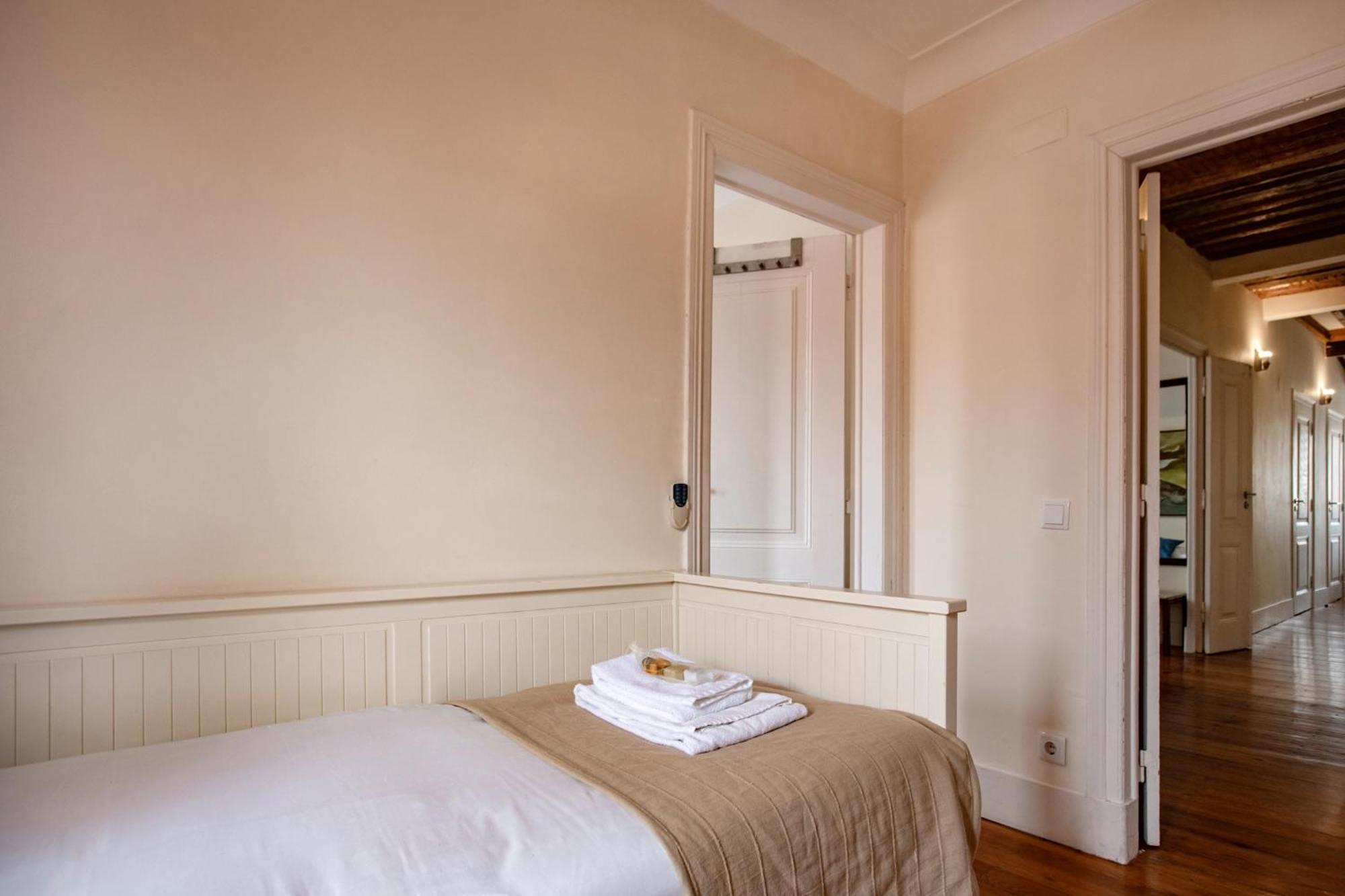 Inn Large Family Flat In Campo De Ourique
