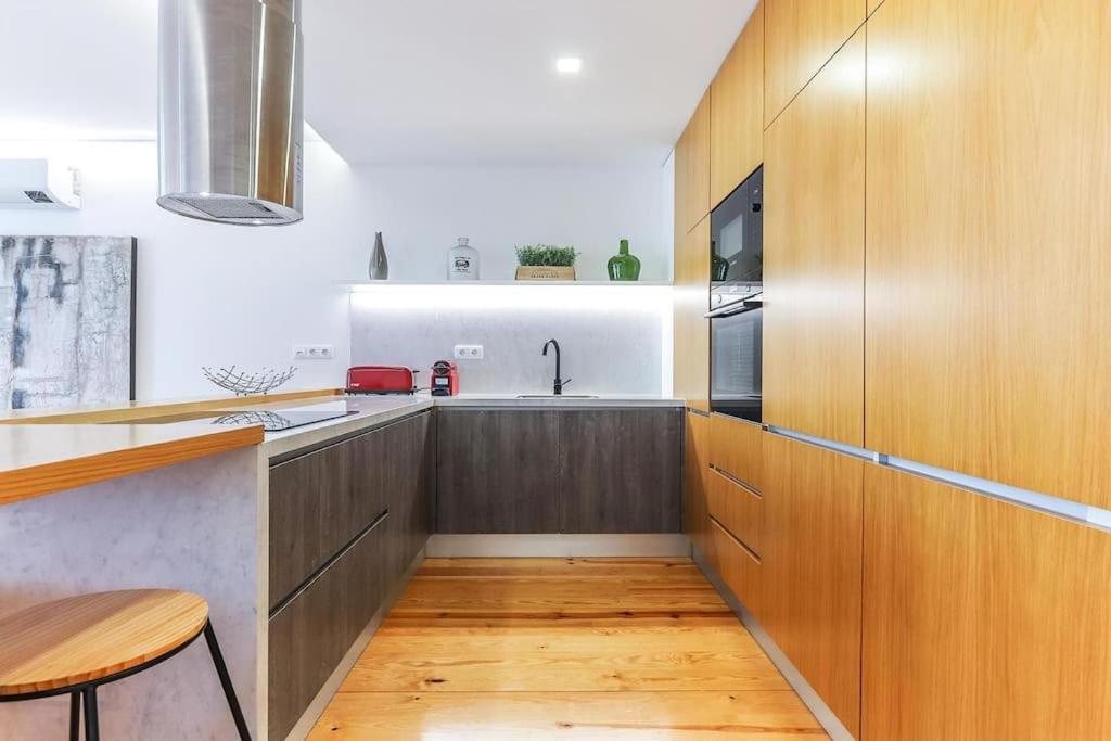 Outstanding Santos Spacious 2 Bedroom W Ac Lisbon