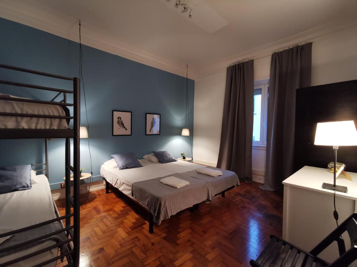 Castilho 63 Hostel *