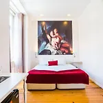Lisbon Arsenal Suites