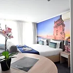 Famous Crows Lisbon Suites