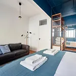 Elegant Apartment In Graca!
