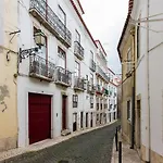 Alfama First Floor