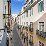 Altido Elegant Apartments Moments From Carmo Convent, In Bairro Alto