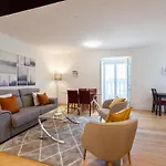 Flh Praca Comercio Artistic Flat With Balcony