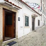 Ola Lisbon - Alfama II