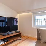 Sacramento Terrace Apartment