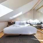 Sacramento Terrace Apartment
