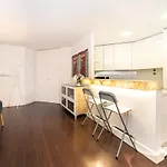 Comfortable Apartment In Marques De Pombal