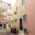 Bmyguest - Fado Mezzanine Apartment