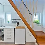 Bmyguest - Fado Mezzanine Apartment