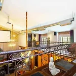 Kuta Loft Alfama