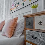 Inloveapartments - Alfama Balcony