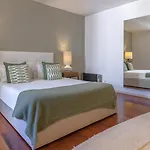 Lovelystay - Chiado 3Bedroom Wonder