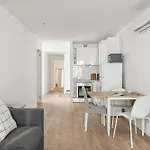 Joivy Minimalistic Apt W Patio In Principe Real
