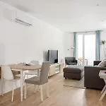 Joivy Minimalistic Apt W Patio In Principe Real
