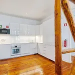 Inloveapartments - City Center For Family