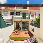 Nesha Guesthouse Lisbon