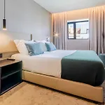 Omid Saldanha Hotel