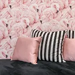 Whome City Chic Escape: Your Stylish Haven In Downtown