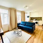 Brandnew Designer\'S 2-Bed Apartment Lisbon 1011D