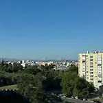 Comfy Room Near Metro & Airport