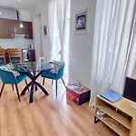 Sapadores - 2 Bedrooms Apartment Lisbon Boho Chic