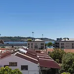 Charming Belem 3Bdr Property By Lovelystay