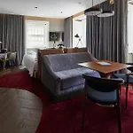 O Artista Suites By Europe