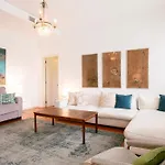 Apartment Carmo