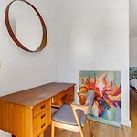 Charming One-Bedroom Principe Real | By Airnest