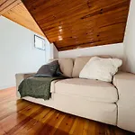 Cozy Apartment Near Bairro Alto