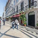 Luxury Suite In Shared Apartment In Downtown Lisbon