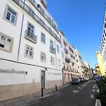 Lisbon Gloria Apartment