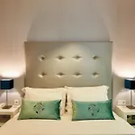Silk Lisbon
