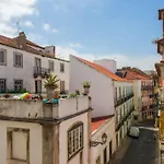 Atalaia! Bairro Alto Concepto Apartments