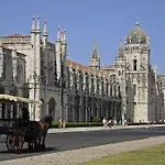 Cozy & Sunny Apartment In Belem