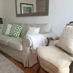 Cozy & Sunny Apartment In Belem