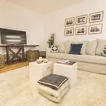 Lovelystay - Downtown Magnificent Flat
