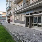 Lovelystay - 2 Bedroom Belem Wonder