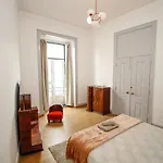 Pensao Rosinha Art Gallery House