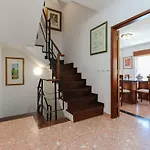 Charming Guesthouse - Sonias Houses