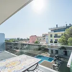 Belem Pool & Garden Apartment