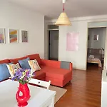 Com•Bro Apartment