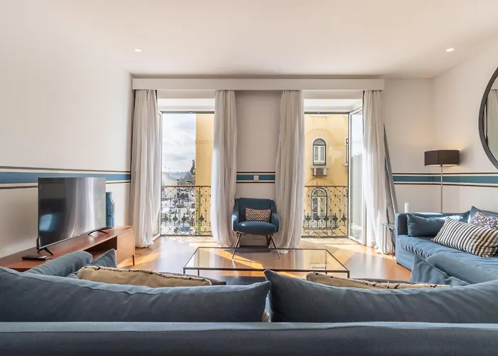 Modern 3Br, Terrace, Ac/Heating & Self Check-In
