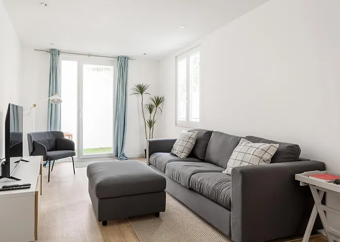 Joivy Minimalistic Apt W Patio In Principe Real