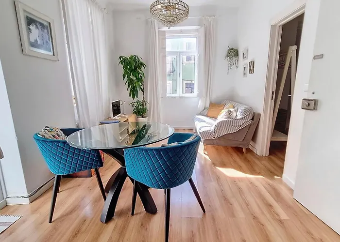 Sapadores - 2 Bedrooms Apartment Lisbon Boho Chic